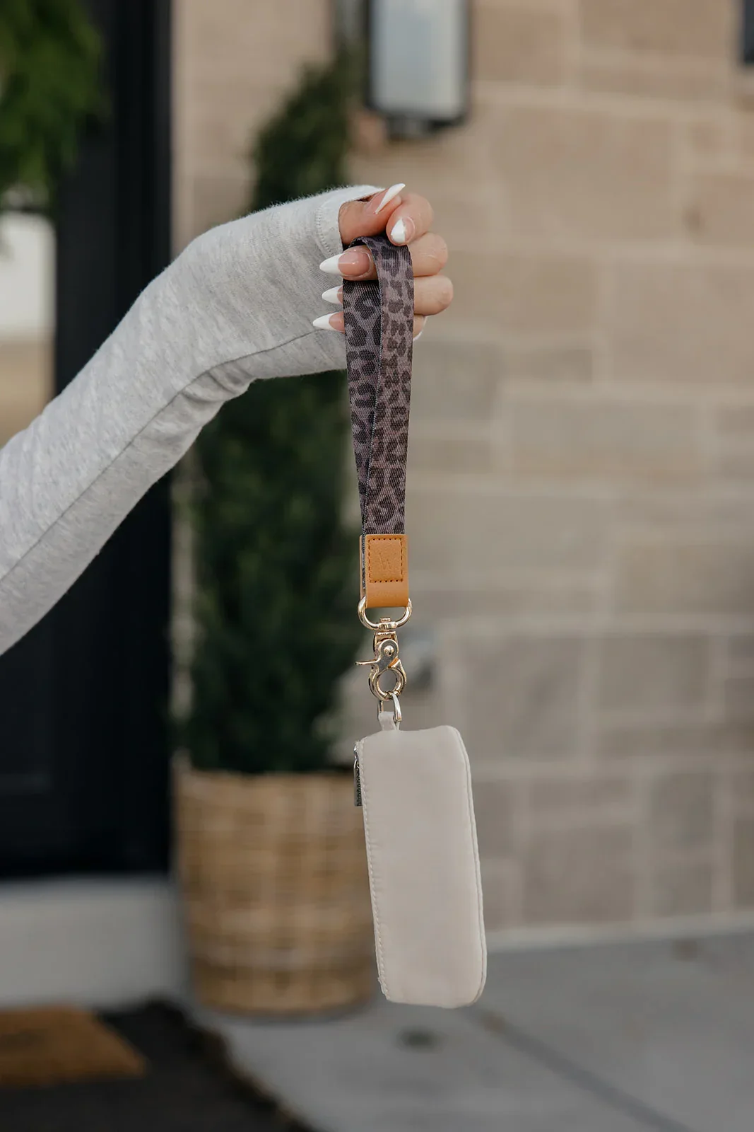 Cream Small Zipper Pouch - Image 3